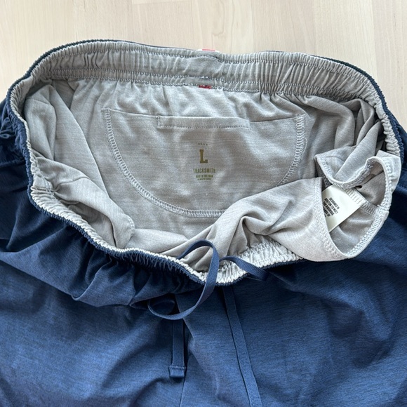 Navy tracksmith session shorts - Picture 4 of 4